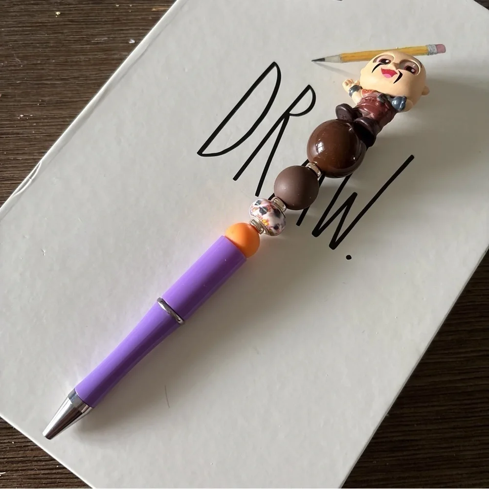 Disney Doorables: Tangled:  hook hand handmade beaded pen